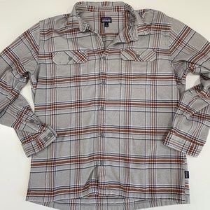 Patagonia Men's Long-Sleeved Flannel Shirt